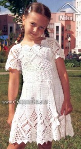 Белое платье для девочки. Вязание крючком